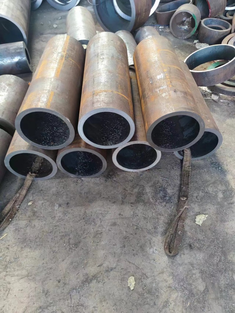 威县威县威县12Cr1MovG无缝钢管切割